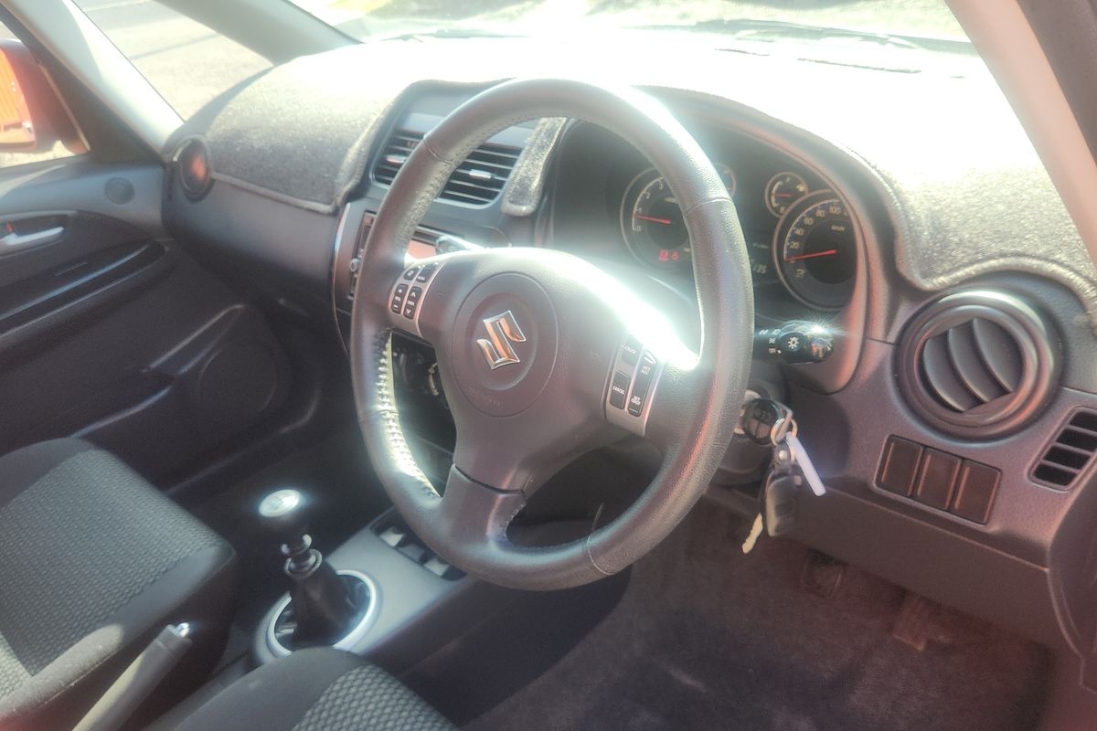 2013 Suzuki SX4 Crossover Navigator GYA