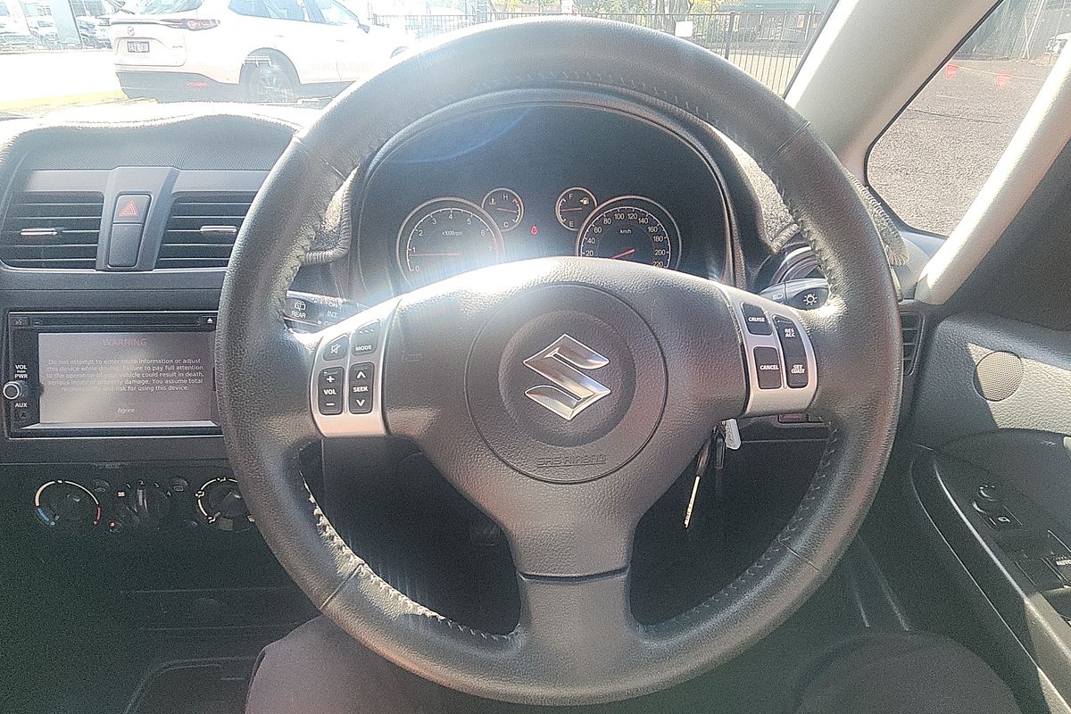 2013 Suzuki SX4 Crossover Navigator GYA