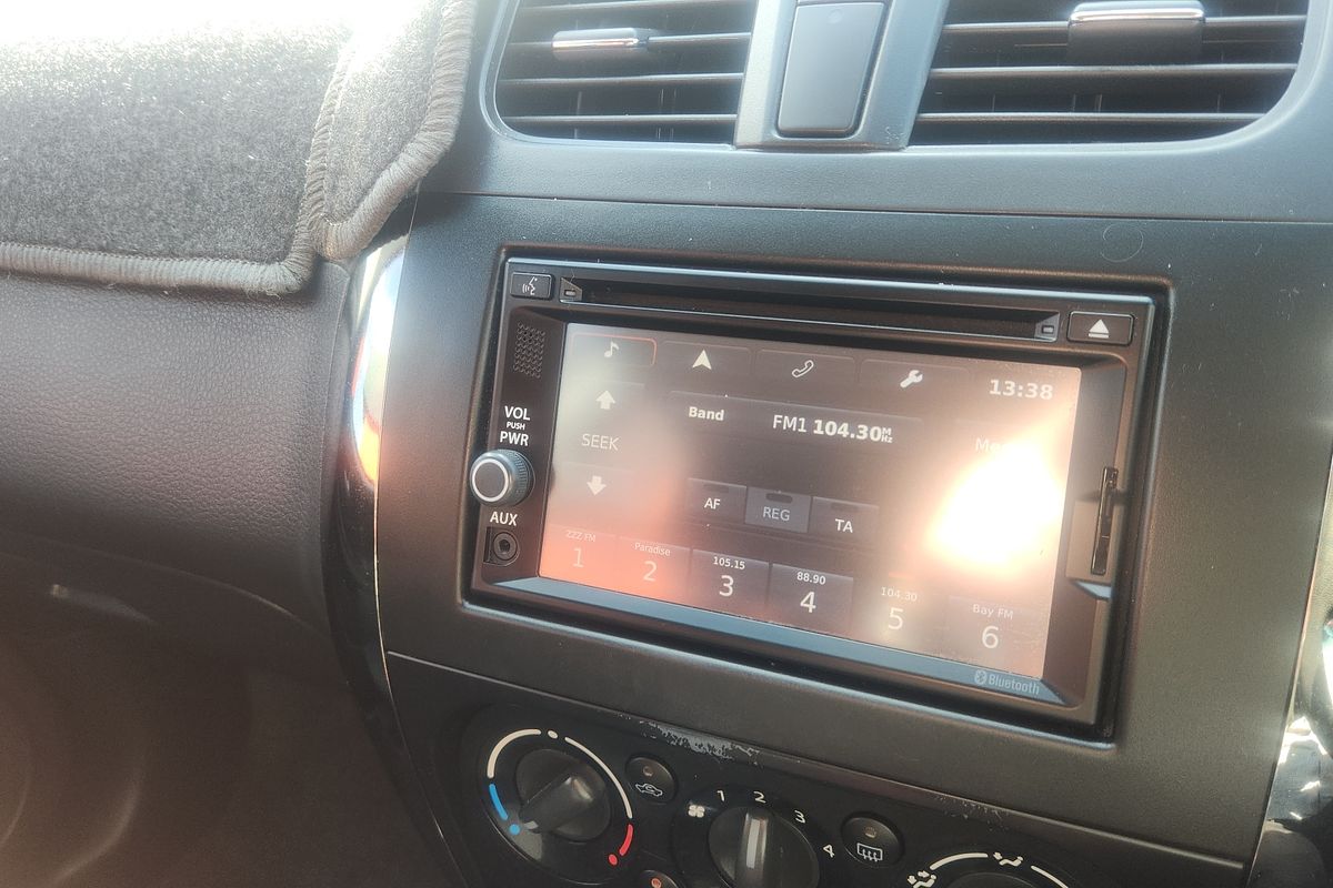 2013 Suzuki SX4 Crossover Navigator GYA