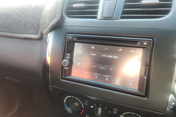 2013 Suzuki SX4 Crossover Navigator GYA