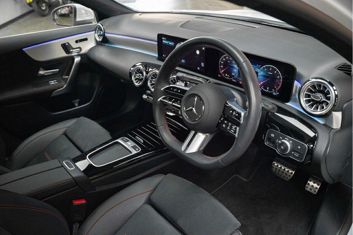 2024 Mercedes-Benz A-Class A200 V177