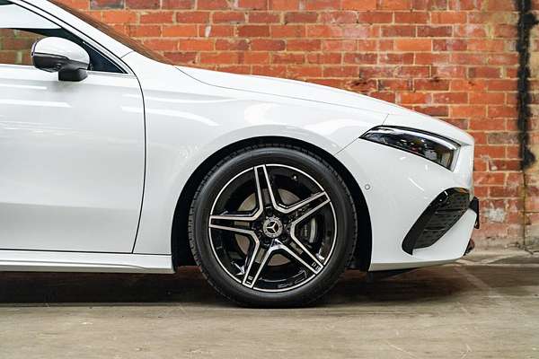 2024 Mercedes-Benz A-Class A200 V177