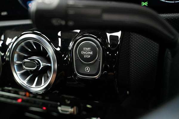 2024 Mercedes-Benz A-Class A200 V177