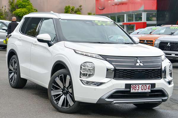 2025 Mitsubishi Outlander Exceed ZM