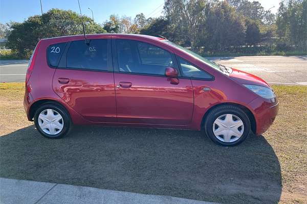 2006 Mitsubishi Colt LS RG