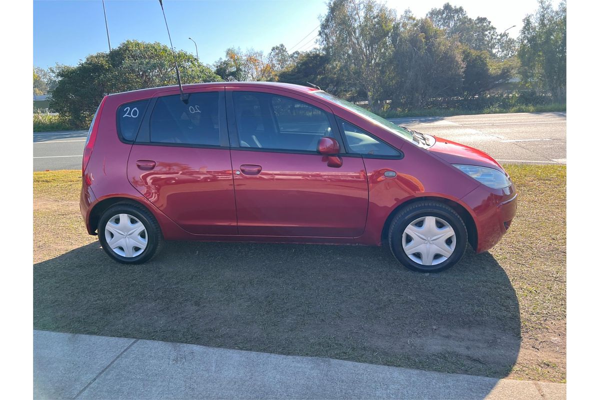 2006 Mitsubishi Colt LS RG