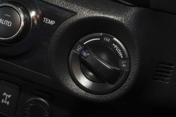 2017 Toyota Hilux SR5 GUN126R 4X4