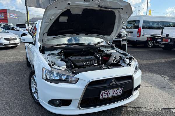2014 Mitsubishi LANCER LS CJ