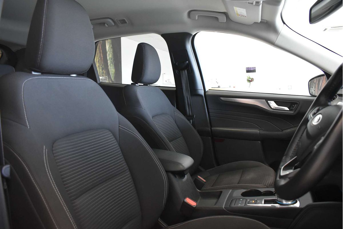 2022 Ford Escape ZH