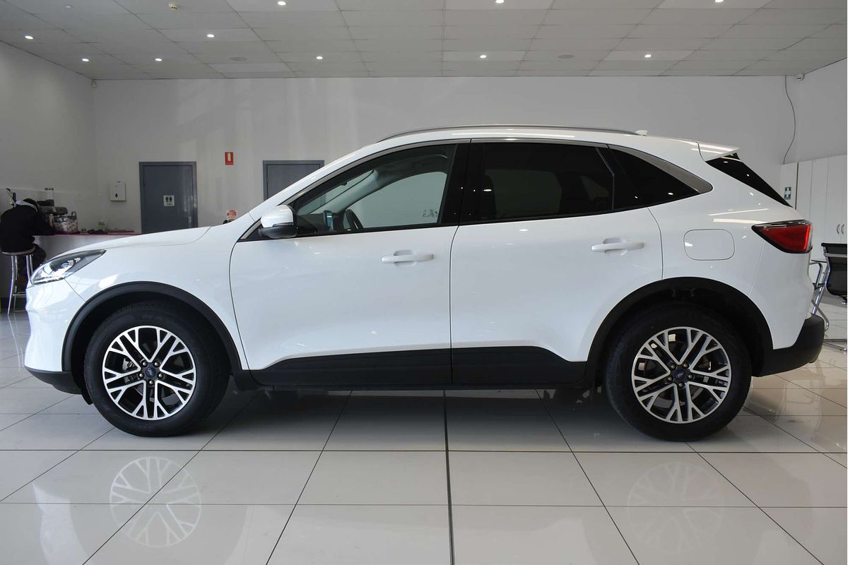 2022 Ford Escape ZH