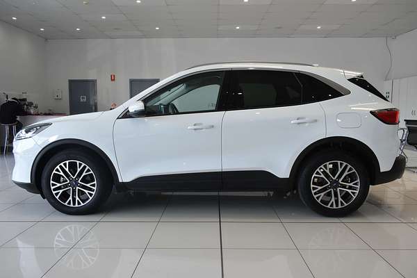 2022 Ford Escape ZH