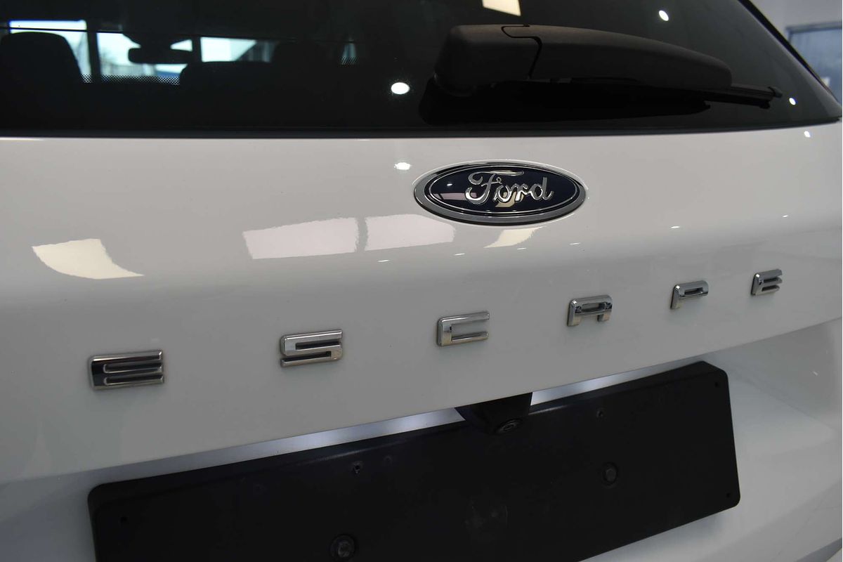 2022 Ford Escape ZH
