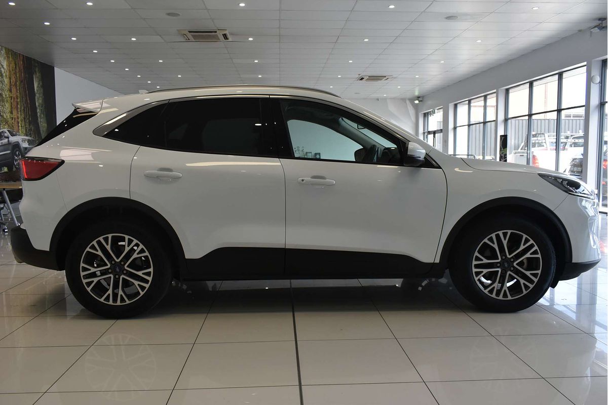 2022 Ford Escape ZH