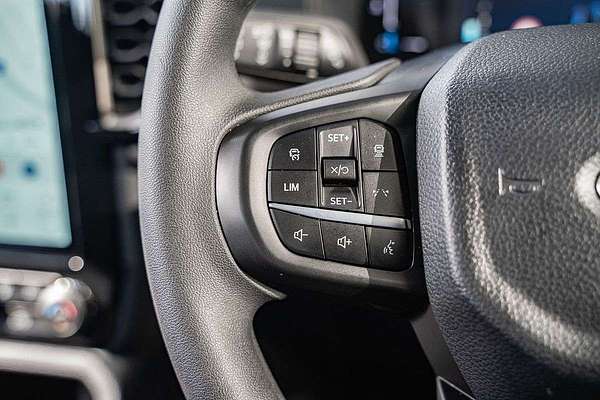 2024 Ford Everest Ambiente 2.0L