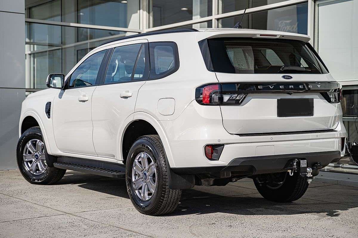 2024 Ford Everest Ambiente 2.0L