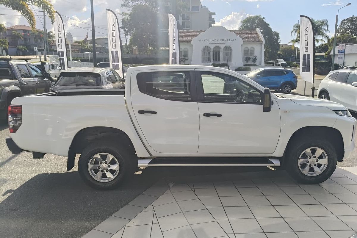 2019 Mitsubishi Triton GLX+ MR 4X4