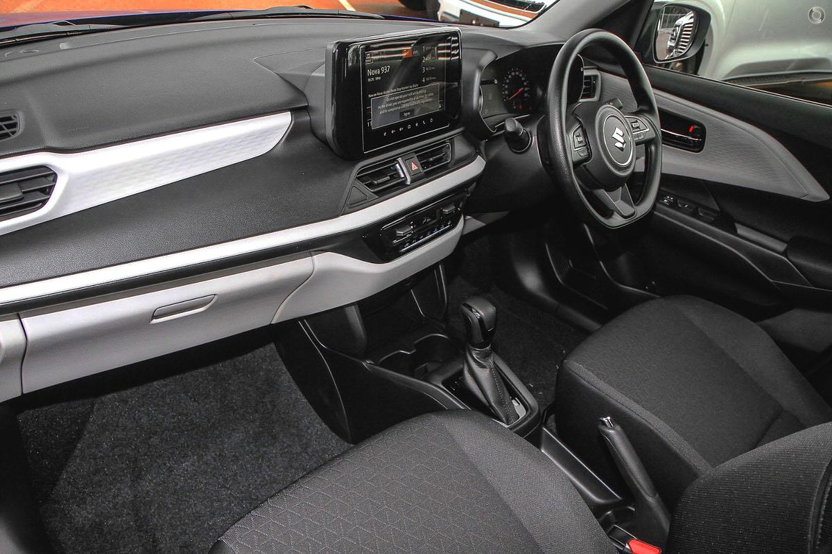 2024 Suzuki Swift Hybrid UZ