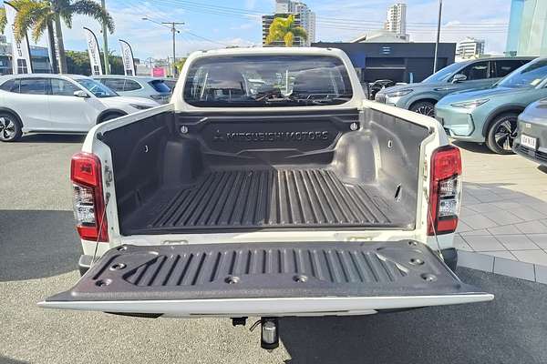 2019 Mitsubishi Triton GLX+ MR 4X4