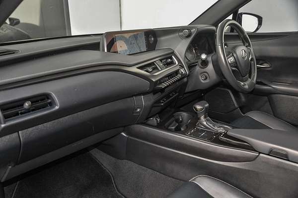2022 Lexus UX UX200 Luxury MZAA10R