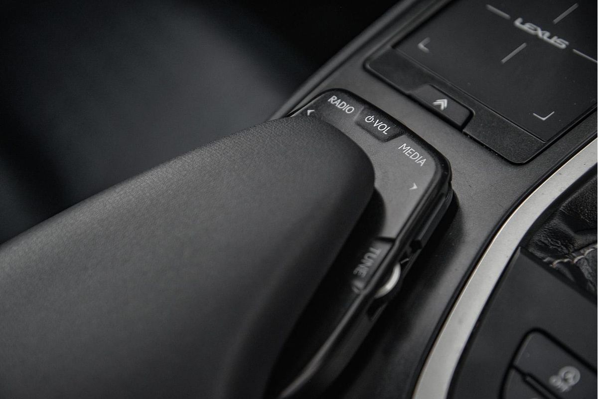 2022 Lexus UX UX200 Luxury MZAA10R