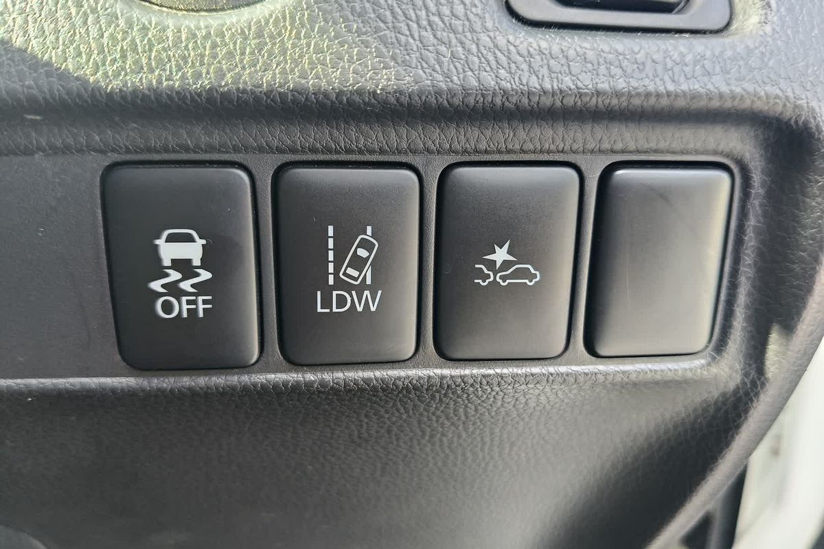 2019 Mitsubishi Triton GLX+ MR 4X4