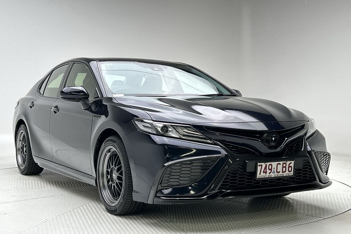2021 Toyota Camry SX AXVH70R