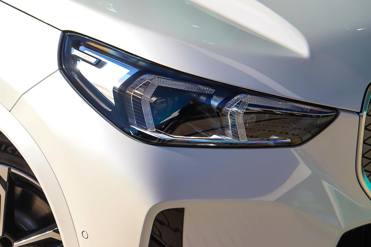 2024 BMW iX1 xDrive30 M Sport U11