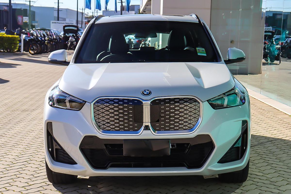 2024 BMW iX1 xDrive30 M Sport U11