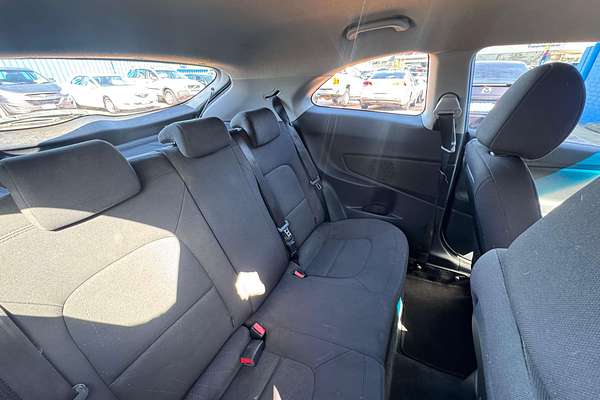 2013 Kia Rio SLS UB