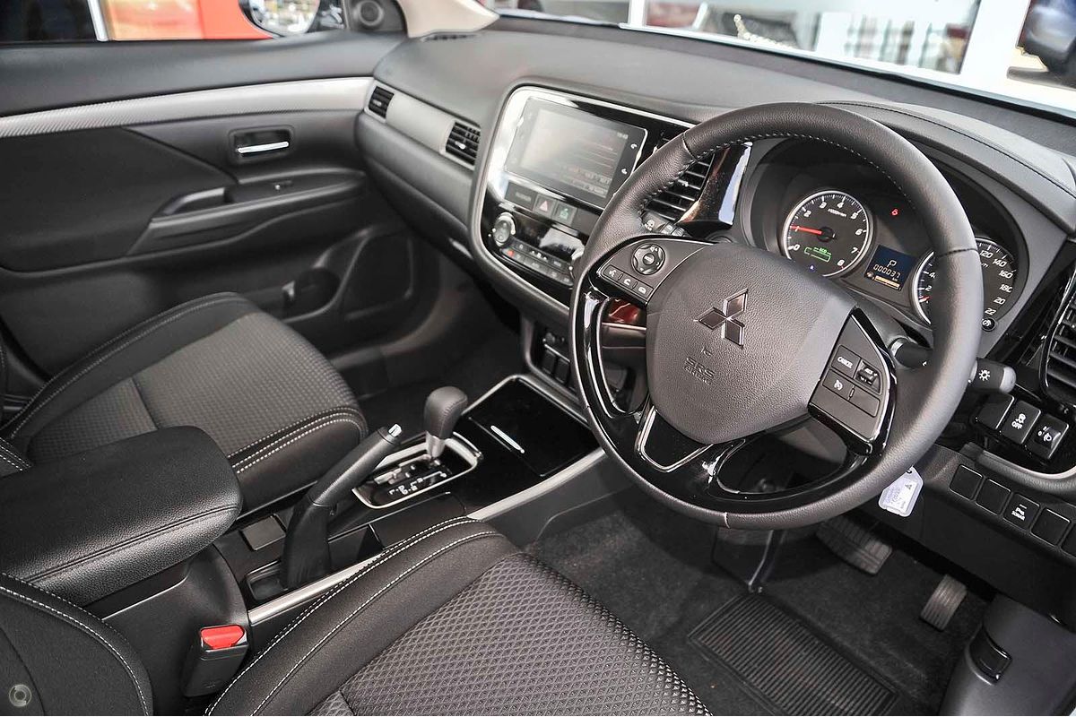 2016 Mitsubishi Outlander LS ZK
