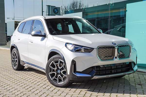 2024 BMW iX1 xDrive30 xLine U11