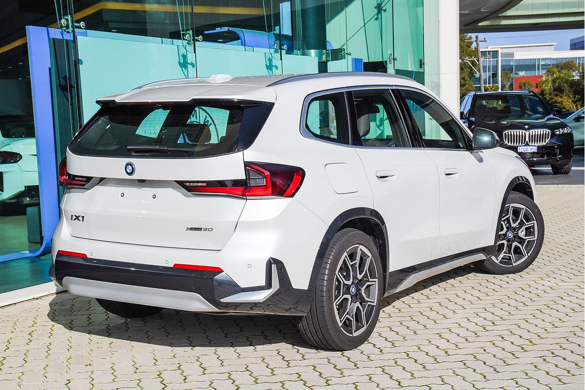 2024 BMW iX1 xDrive30 xLine U11