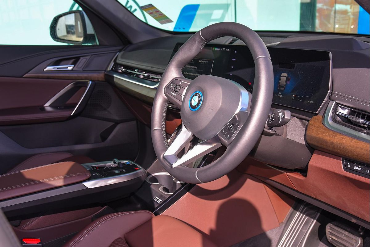 2024 BMW iX1 xDrive30 xLine U11