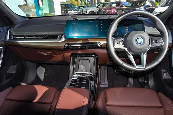 2024 BMW iX1 xDrive30 xLine U11