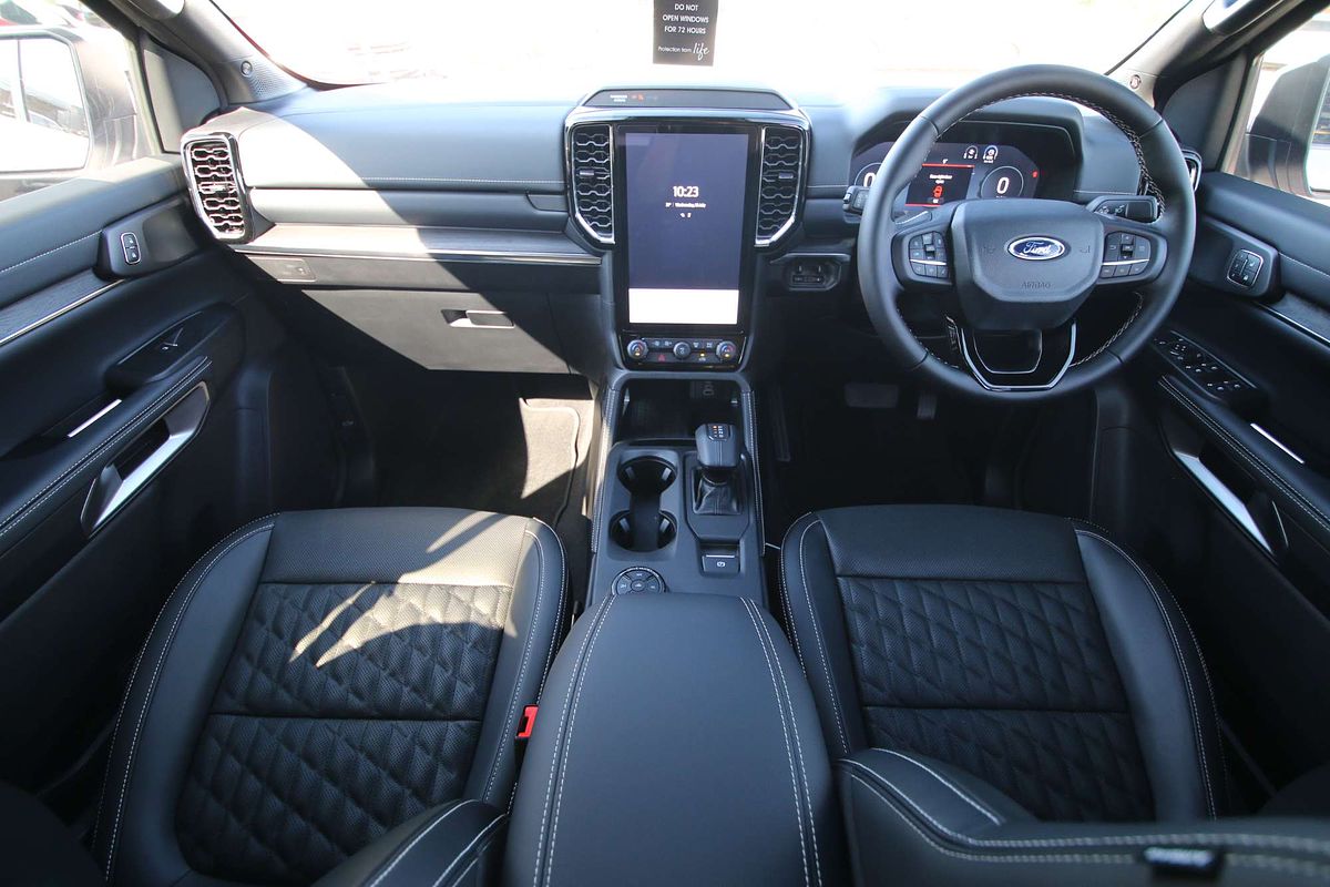 2025 Ford Everest Platinum 3.0L