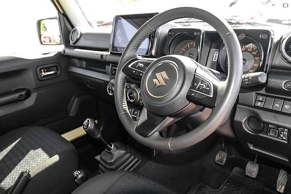 2025 Suzuki Jimny