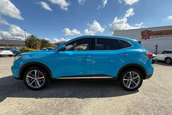 2022 MG HS Essence SAS23