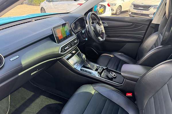 2022 MG HS Essence SAS23
