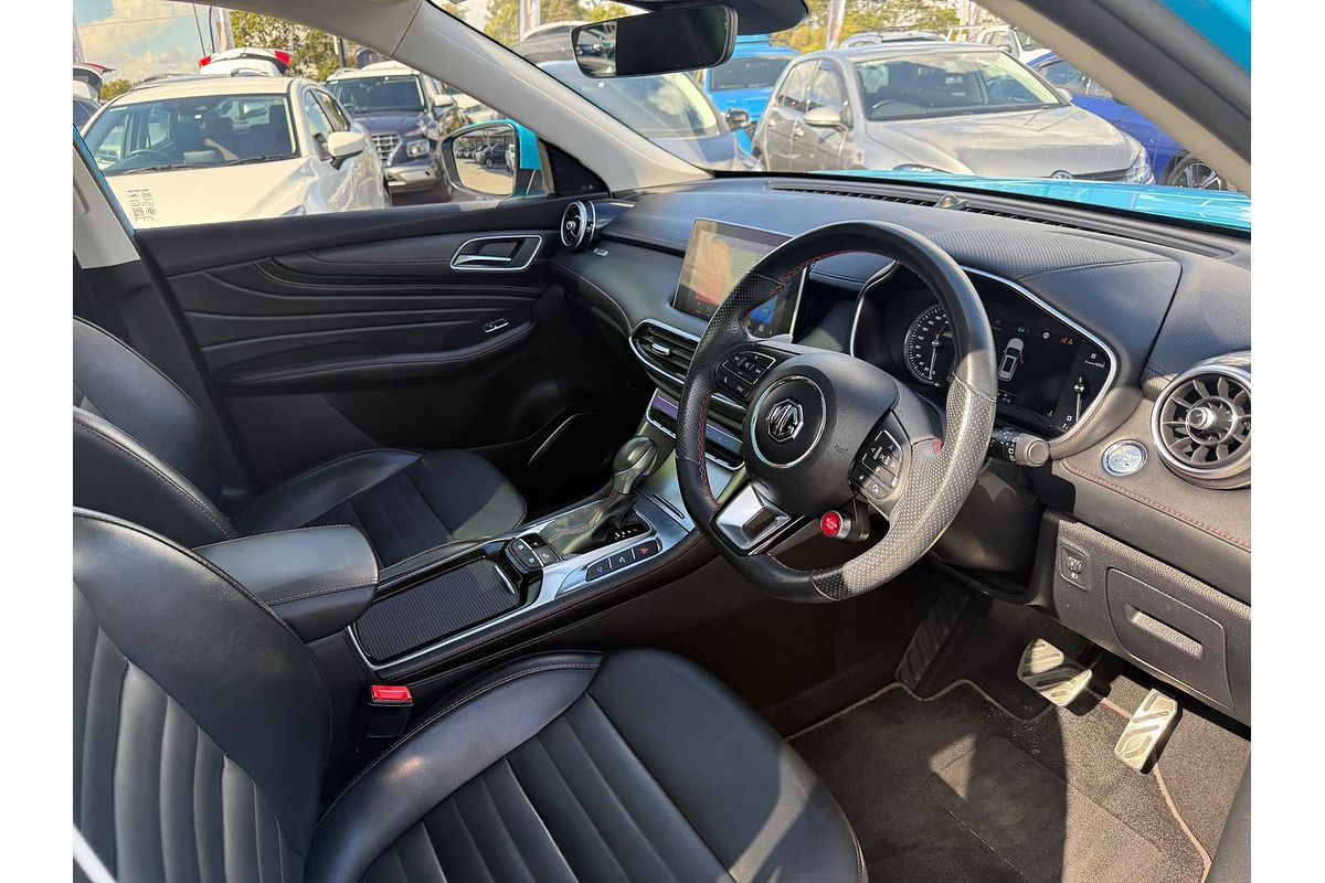 2022 MG HS Essence SAS23