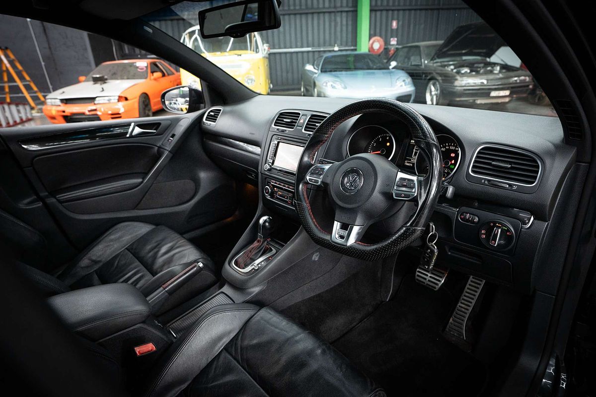2010 Volkswagen Golf GTI VI