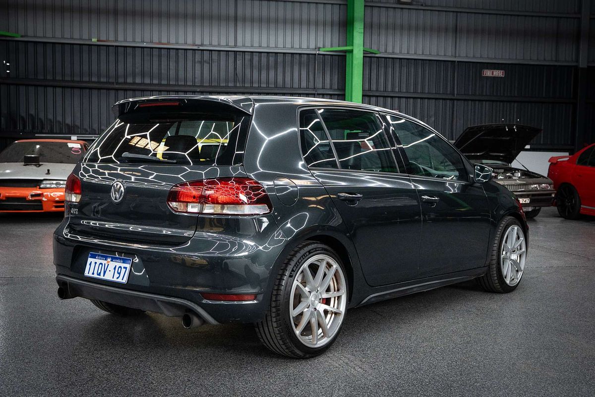 2010 Volkswagen Golf GTI VI