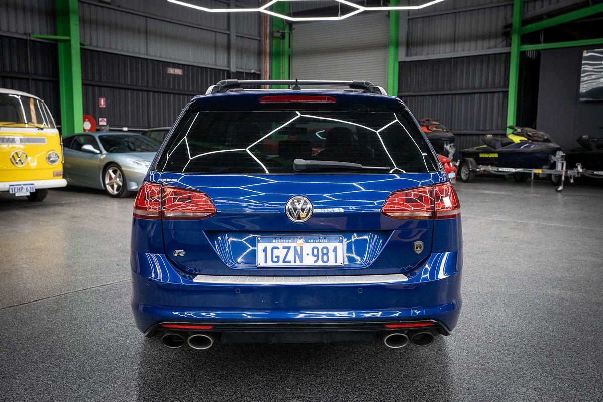 2015 Volkswagen Golf R Wolfsburg Edition 7