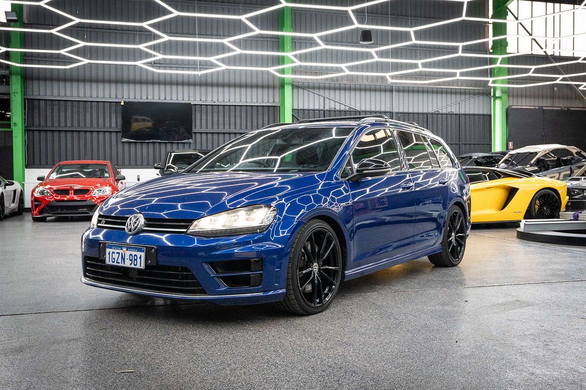 2015 Volkswagen Golf R Wolfsburg Edition 7