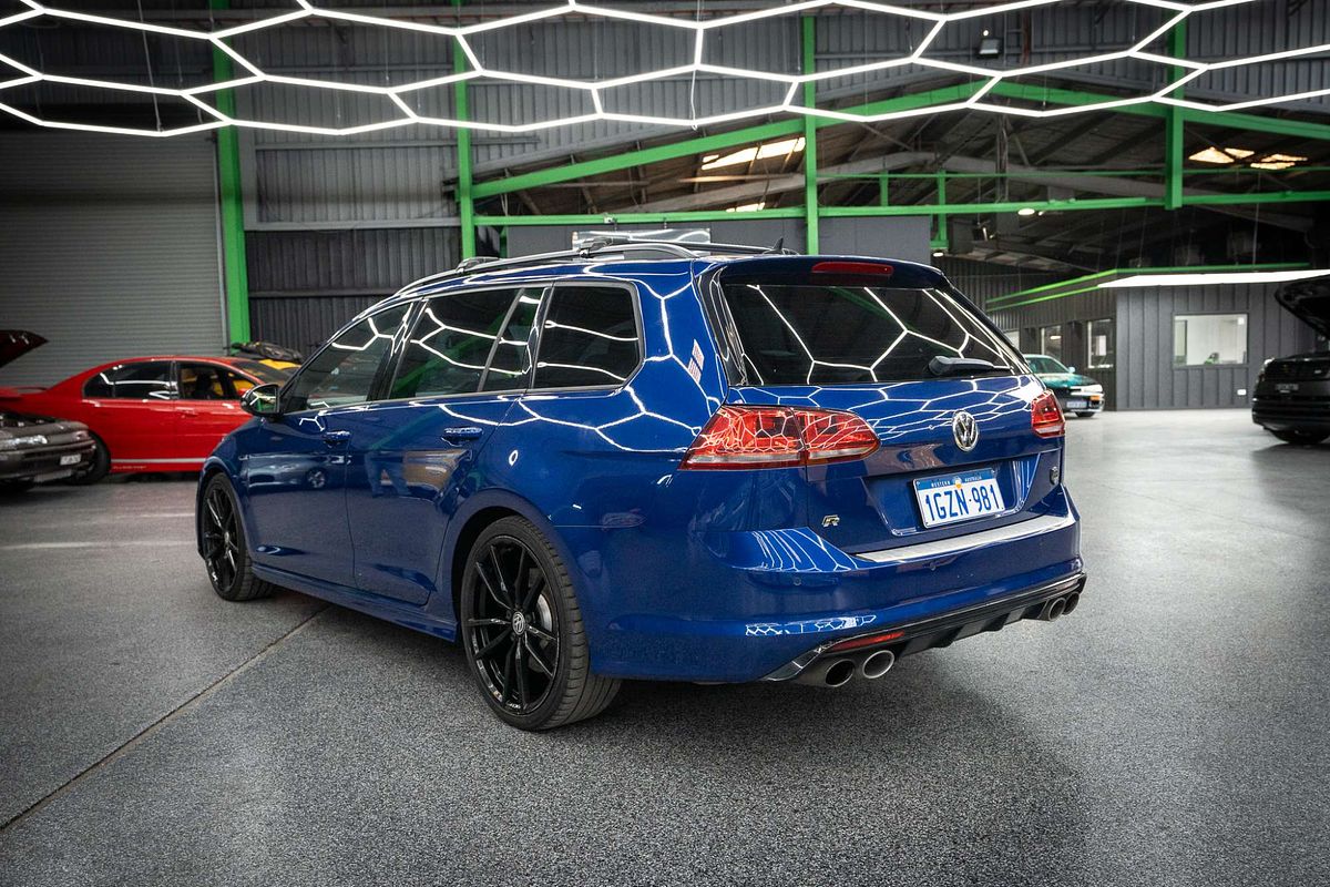 2015 Volkswagen Golf R Wolfsburg Edition 7