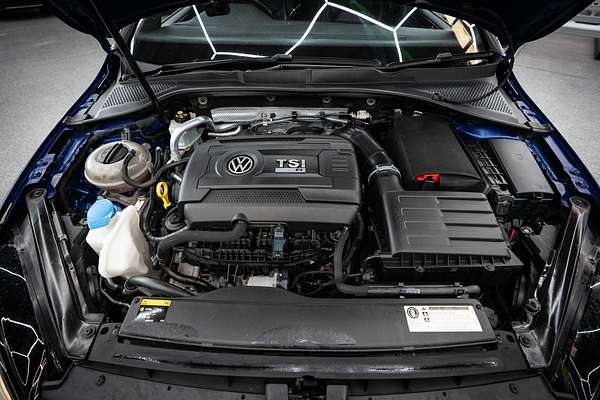 2015 Volkswagen Golf R Wolfsburg Edition 7
