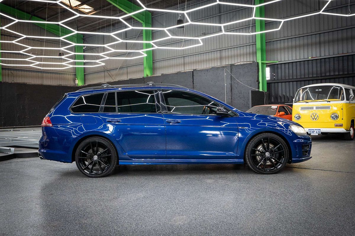 2015 Volkswagen Golf R Wolfsburg Edition 7