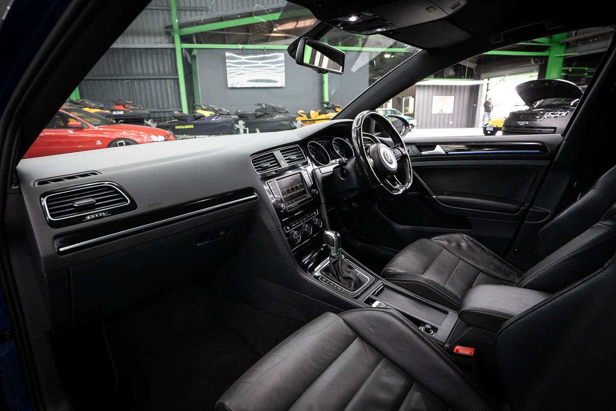 2015 Volkswagen Golf R Wolfsburg Edition 7