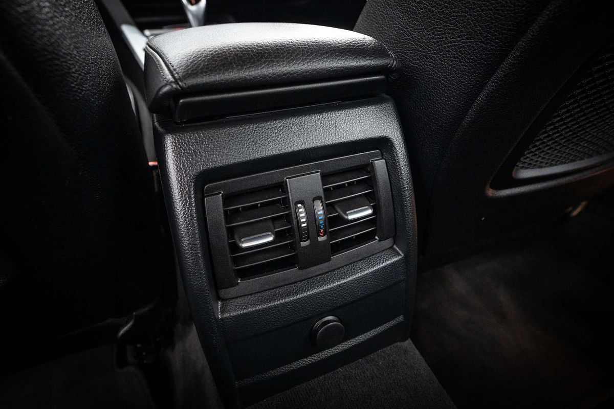2015 BMW 3 Series 328i Sport Line F30