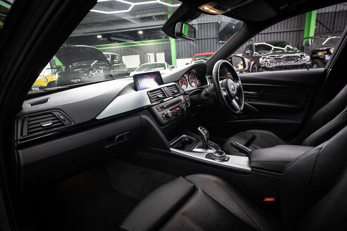 2015 BMW 3 Series 328i Sport Line F30