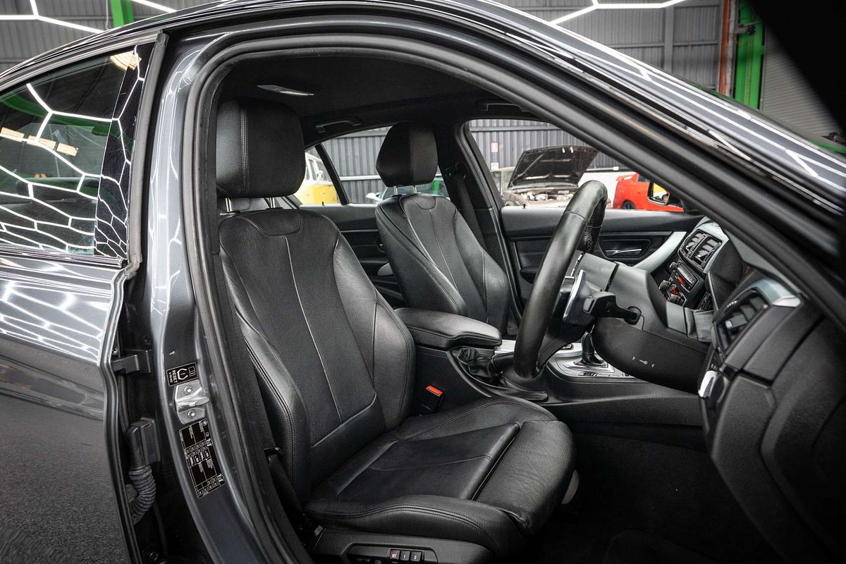 2015 BMW 3 Series 328i Sport Line F30